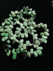 Vintage Green Stone Chip Necklace Serpentine Nugget Beads Graduated
