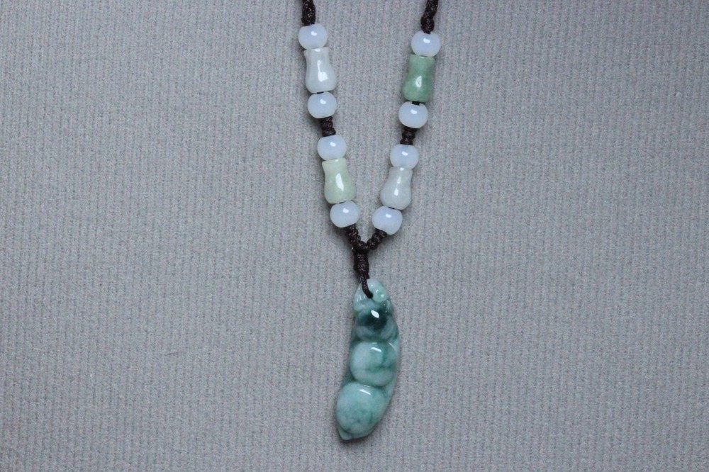 Cert’d Natural Green A Jadeite jade Hand-Carved Green beans Pendant