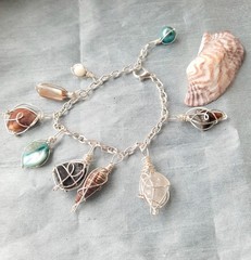 Wire Wrapped Treasures Of The Sea Bracelet Silver Plated Chain Shell Seaglass