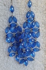 Bright Blue Faceted Plastic Beaded Bib Style Statement Costume Necklace N1A