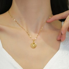 Stainless Steel Zircon Crab Pendant Necklace for Women New Creative Fashion Gold
