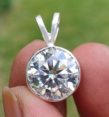 RARE 10.00 Ct White Diamond Solitaire Pendant Necklace-Tariff Free