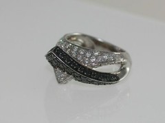 Unique 925 Sterling Silver White Black Utra Modern Ring size 6.75 Artisan PAVE