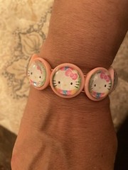 Retro Pink Hello Kitty 8-Circle Stretch Elasticized Bracelet Women’s Size (S/M)