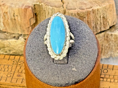 Vintage Southwestern Sterling Silver Blue Turquoise Oval ring sz 3.5–NLB25.53