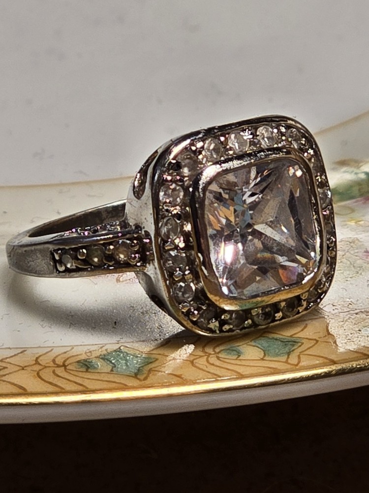 Ring Silver Cubic Zirconia Square and Round Stones Silver Tone Size 5-5.5 Band