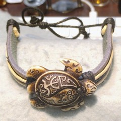 VINTAGE ~ NATIVE AMERICAN ~ TURTLE, LEATHER & ROPE CUFF BRACELET (j)