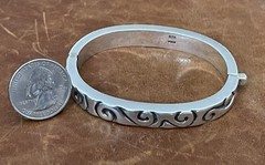 Pretty Vintage Zina Of Beverly Hills Swirl Hinged 925 Bangle Bracelet 6 3/4” In