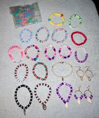 17 Homemade Stretch Clay Bead Bracelets 2 Pr Earrings Multicolor 5.5-7”