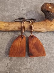 UNIQUE HAND SANDED MORACCAN THUYA BURL WOOD/BRONZE WIRE DESIGN EARRINGS