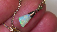 1.7c COOBER PEDY OPAL NECKLACE 9k YELLOW GOLD PENDANT HT OCA19307