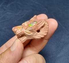 FIRE OPAL CARVING WOLF PENDANT CRYSTAL HEALING NECKLACE BEAD MINIATURE SCULPTURE