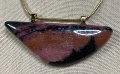 Rhodonite Pendant 68 X 27 X 6 mm, 20″ 24 KGB Gold Chain BP-58