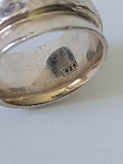 Vintage Brutalist Artisan Hammered Middle Wide Band Sterling Silver 925 Ring