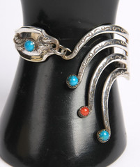 Vintage Southwestern Hand Crafted Fork Link Bracelet w/Turquoise & Coral Accents