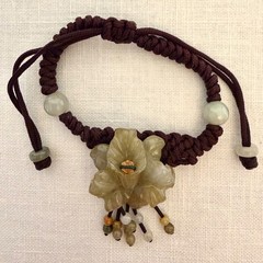 Vintage Handmade Jade Flower Macrame Bracelet Adjustable Artisan Natural Stone