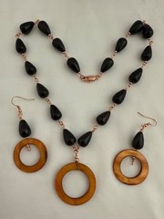 Copper Onyx and Copper MOP 19″ Necklace & Matching 2 3/4″ Earrings Set