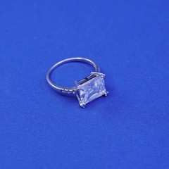 Size 8.5, vintage Sterling 925 silver engagement anniversary ring w/ cluster Cz