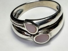 CUTE MOP INLAYS IN TRENDY STERLING SILVER.925 RING SIZE 6.5-6.75