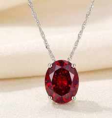 Lovely 8.00 Ct Certified Red Diamond Pendant, Tariffs FREE & matching Studs.