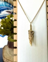 Handmade Deer Antler Amulet Necklace w/Non-Tarnish 20″ 18K Gold Plated Chain
