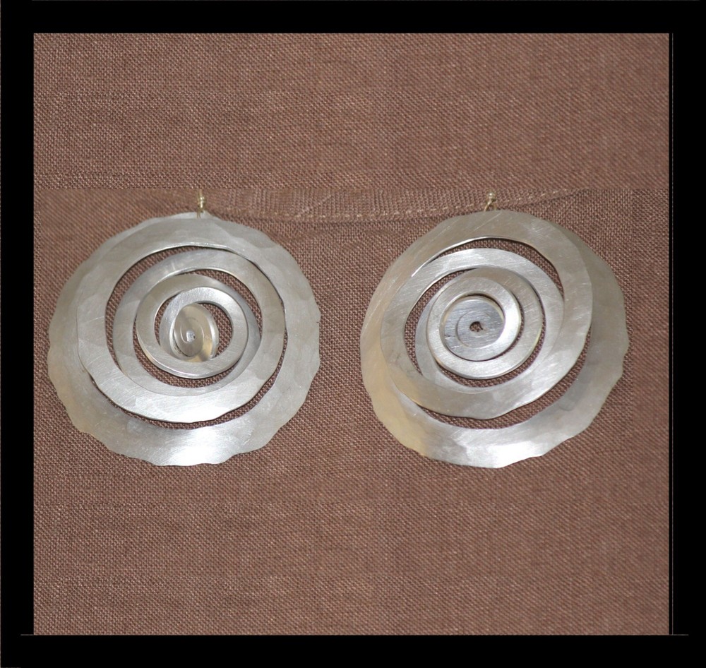 ANTIJOYAS Handmade ART-2-WEAR Hammered Aluminum TCHAI EARRINGS 3D Swirl CEP69