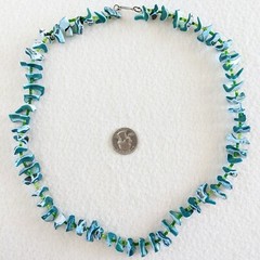 Vintage Teal Dyed Mother of Pearl Shell Chunk Green Glass Seed Bead 24″ Necklace