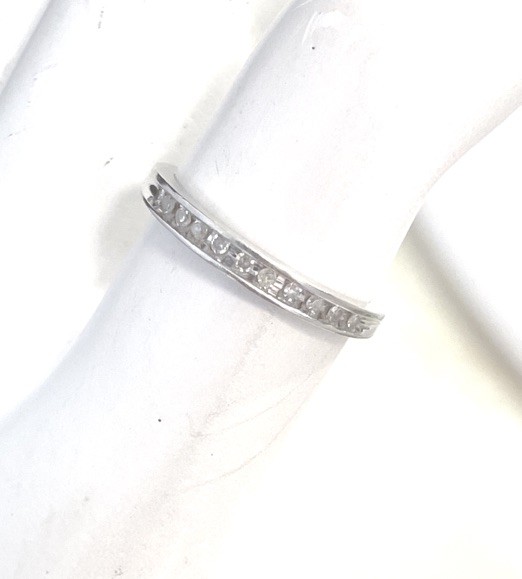 10k White Gold Natural Diamond Channel Half Eternity Band Ring Size 6.5