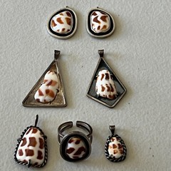 Sterling Silver Hawaiian Seashell Ring; & Pendants Vintage 70s