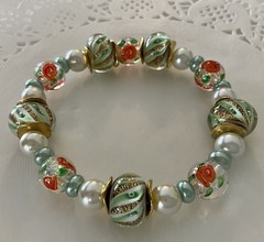 Ladies Beautiful Green & Orange Floral LampWork Beaded Stretch Bracelet 7.5”