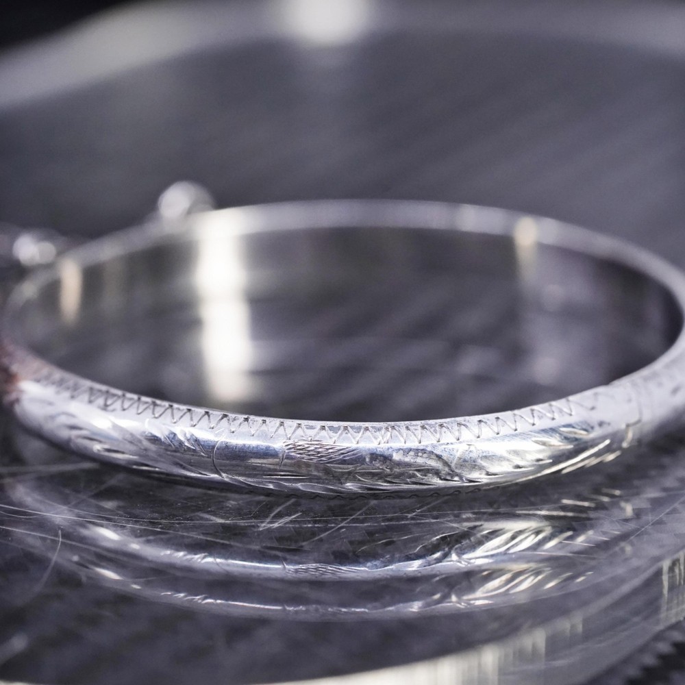 5.5”, vintage sterling silver 925 hinged bangle, textured bracelet secure chain