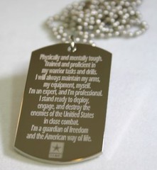 I AM ARMY STRONG HONOR DOG TAG NECKLACE STAINLESS STEEL