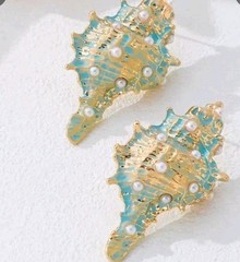Large Statement Earrings, Textured Sea Shell. Stunning Goldtone Faux Pearls