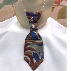 Vintage Enrico Coveri Silk Tie Pendant Pearl Jeweled Accent MOP Beaded Necklace