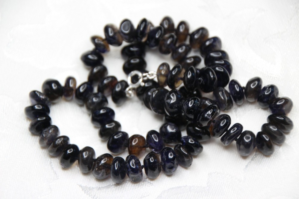 Iolite Natural Blue 5mm x 10mm Roundel Hand Tied Silk Knot Gemstone Necklace 20″