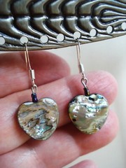1 3/4″ Bead Dangle Abalone Heart SP Earrings, different color swirls