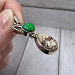 Sterling Silver Cat Pendant Green Mojave Turquoise Wild Horse Southwestern