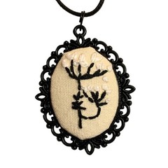 Black & White Queen Anne’s Lace Flower Embroidery Cameo Necklace