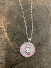 Retro Pink Hello Kitty Small Round Silver Pendant Link Chain Necklace