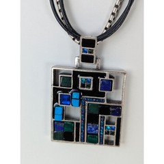 Vintage chico’s Modernist Pendant 1.75″ square1 leather + metal 17-21″EUCBlue