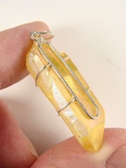 1.6″/43mm Golden Aura Quartz wire wrapped Pendant #1018