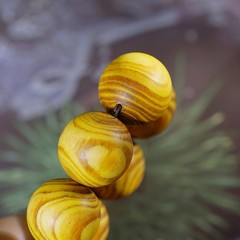 Natural Amber Wood Collectible Wooden Bead Bracelets and Buddhist Prayer Beads