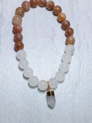 Genuine Sunstone And Quartz Beaded Strech Bracelet With Quartz Pendant