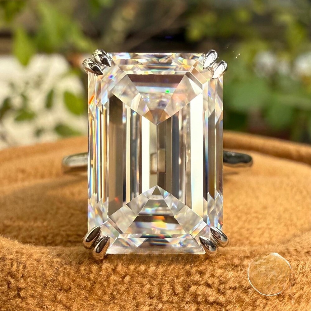 Lovely Certified 15.00 Ct Treated White Diamond Solitaire Ring, FREE Tariffs