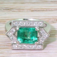 Fine Late 20th Century 1.84 Carat Green Emerald & Old Mine Cut CZ Vintage Ring