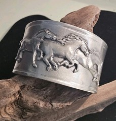 Horse Lady Gifts Pewter Cuff Bracelet Galloping Mustangs Wild Horses Frieze USA