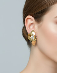 14k yellow gold earrings new antique inspired with trillion cubic zirconia 3.9gm