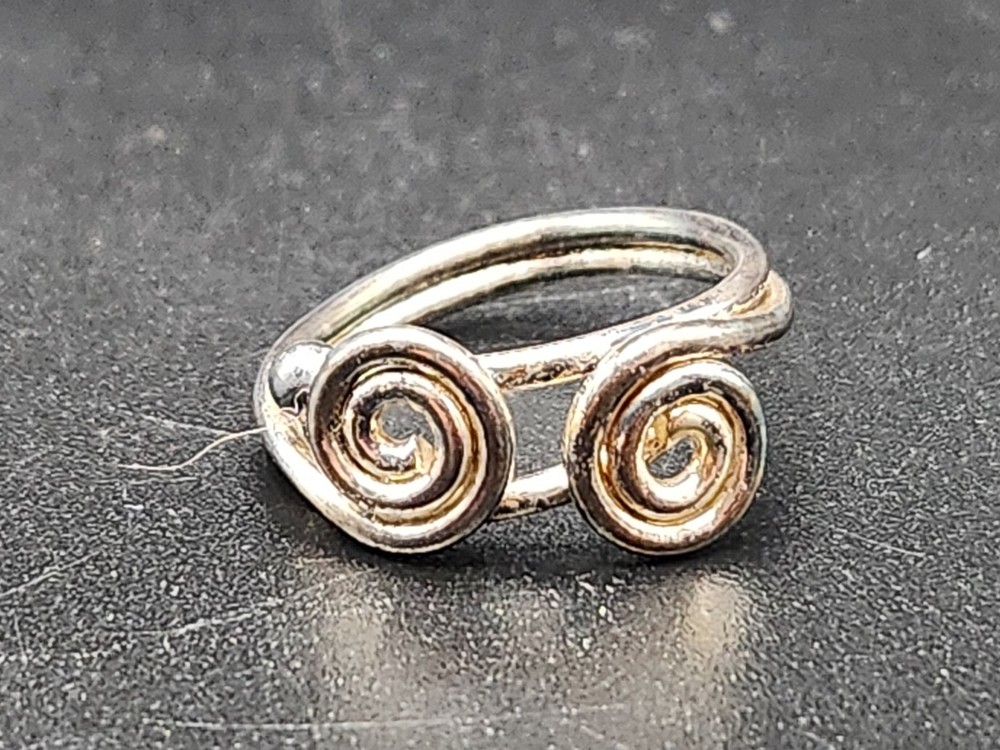 #0296 – Handmade Wire Wrapped Spiral Ring Size 3 Silver Tone Artisan Boho 1.8g