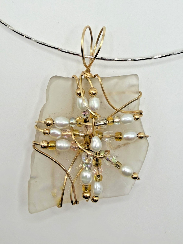 SEA GLASS WIRE WRAPPED PENDANT NECKLACE REVERSIBLE PEARL ARTISAN GOLD TONE
