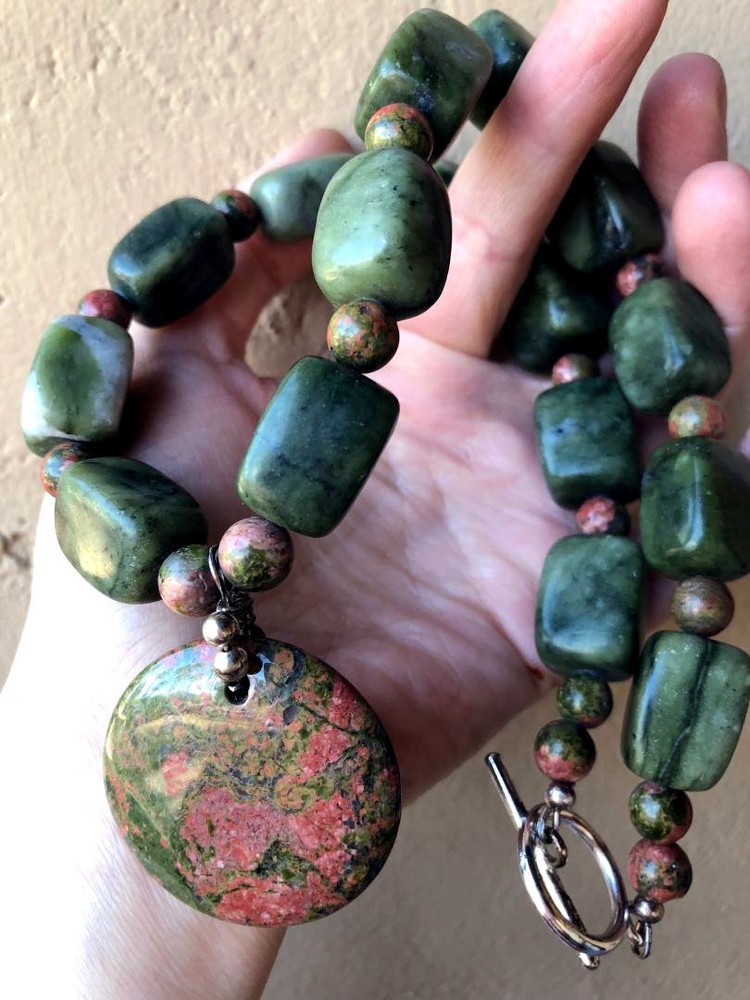 Natural Russian Serpentine and Green / Red Unakite Necklace Pendant Beads